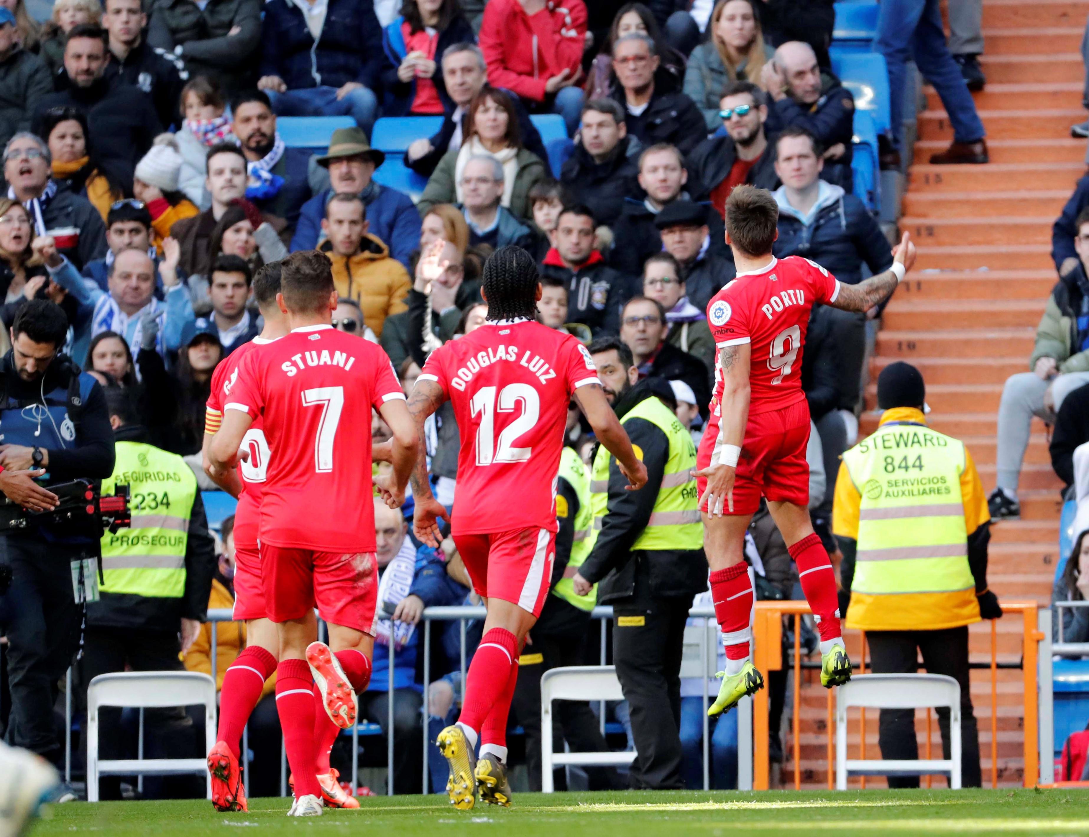 他带领阿贾 他带领阿贾